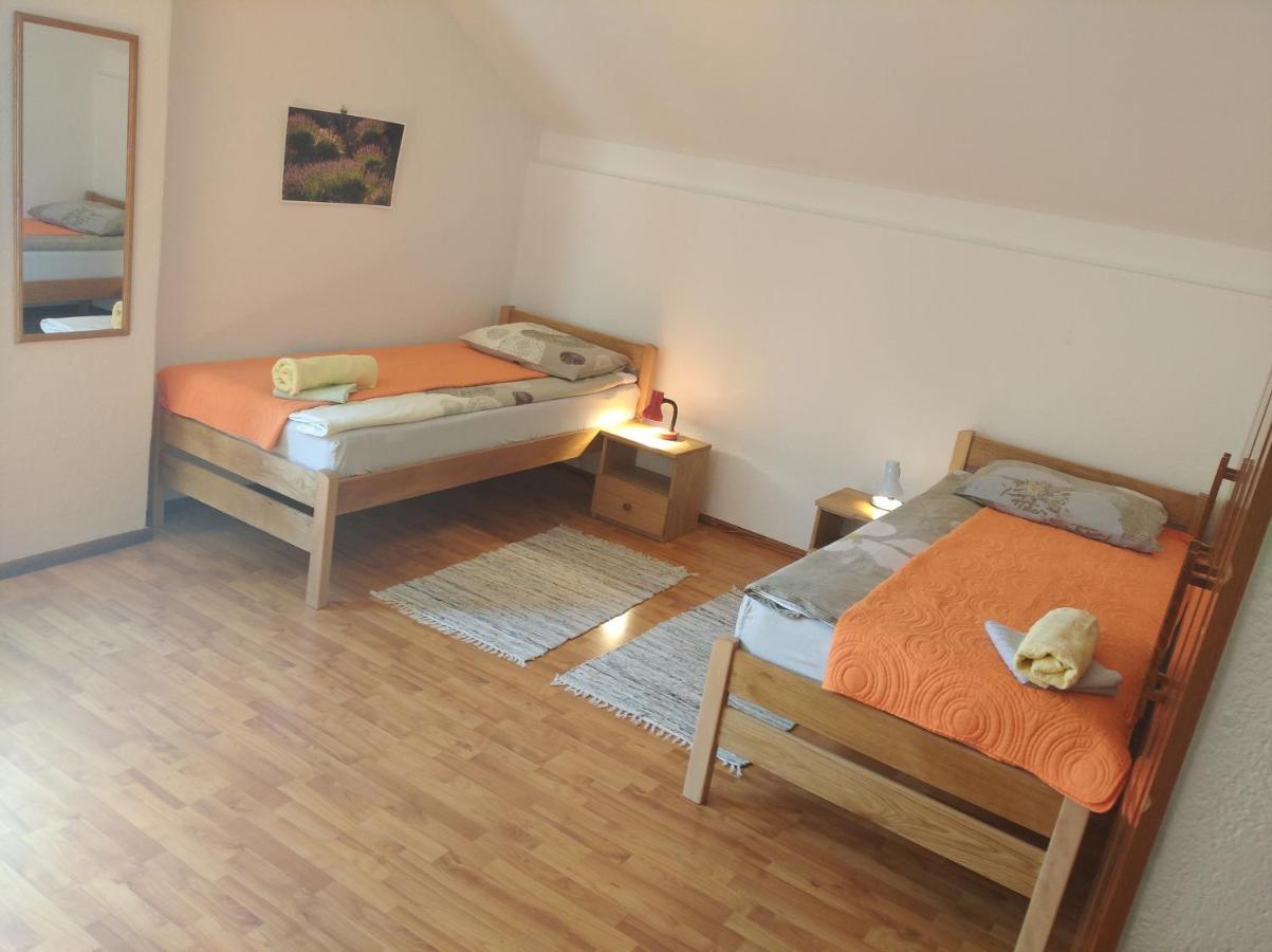Rooms "Nada Zunic" Knin Exterior foto